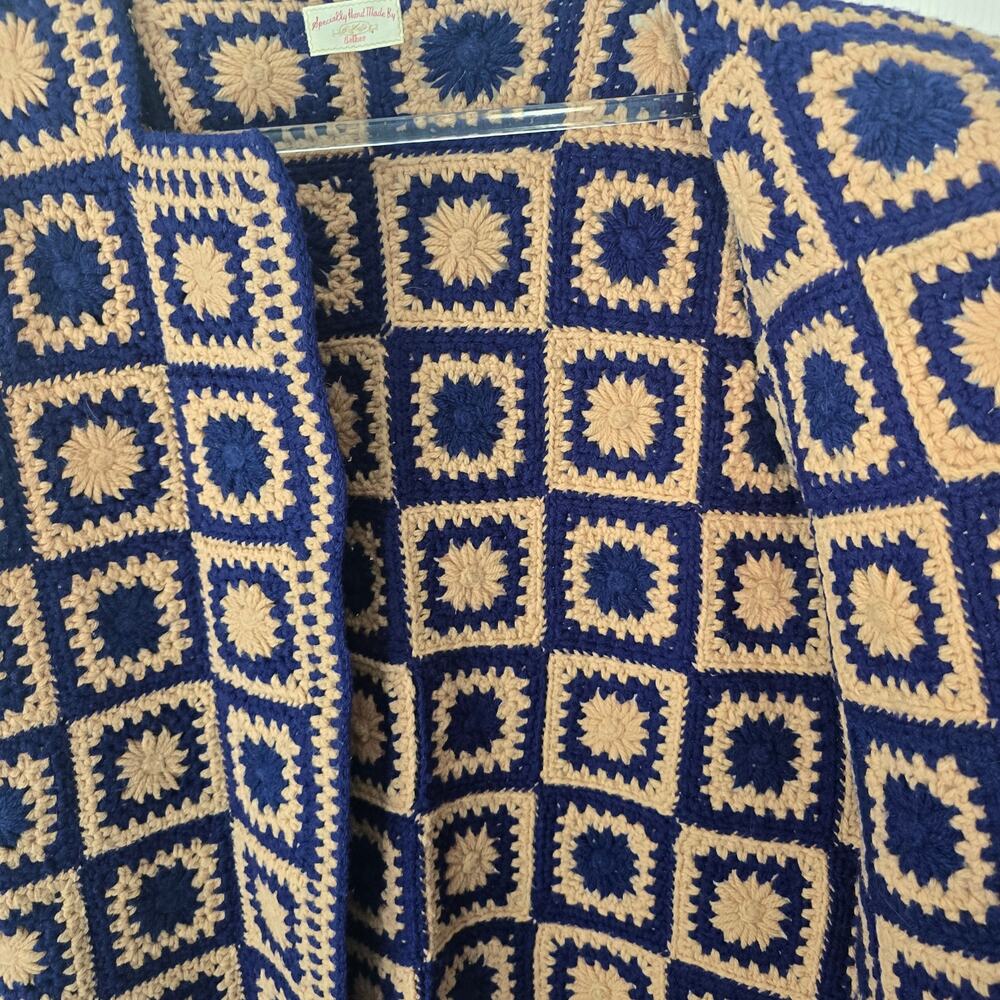 Vintage 70s Handmade Crochet Granny Square Open Front Cardigan Jacket OS SEE - Picture 7 of 8